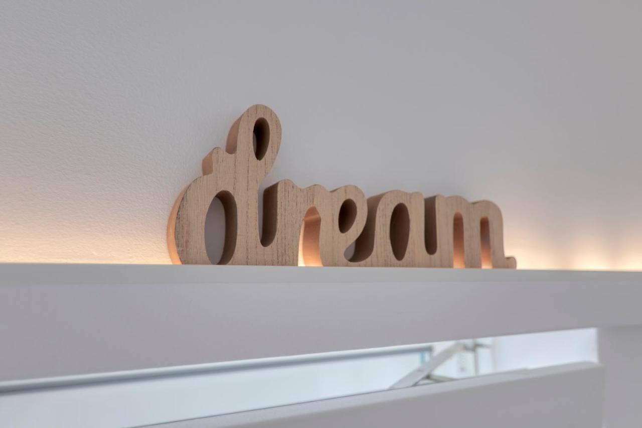 Apartment Light In Pula Exterior foto